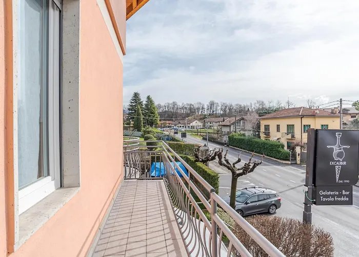 Διαμέρισμα Guesthost - Roomy And Bright With Terrace! *