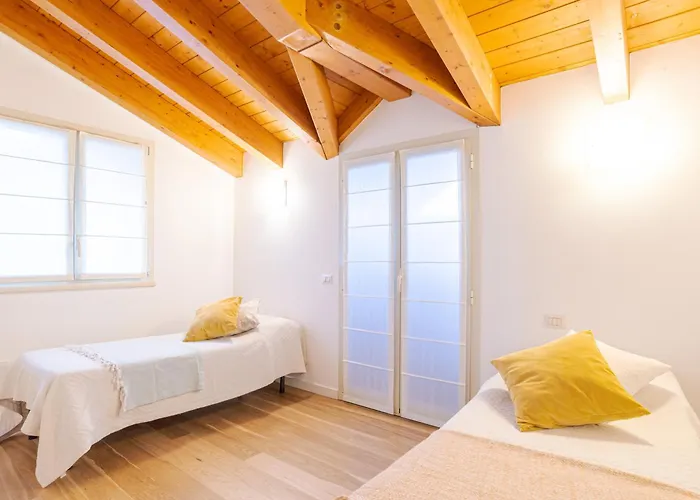 Διαμέρισμα Guesthost - Roomy And Bright With Terrace! *