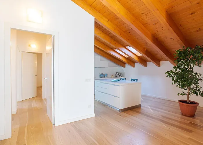 Διαμέρισμα Guesthost - Roomy And Bright With Terrace!